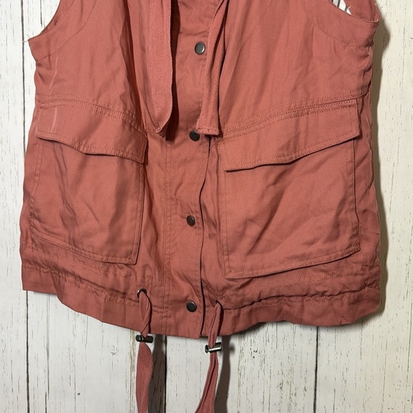 BKE Canvas Utility Layering Vest Withered Rose Pink Size Large - Picture 3 of 5